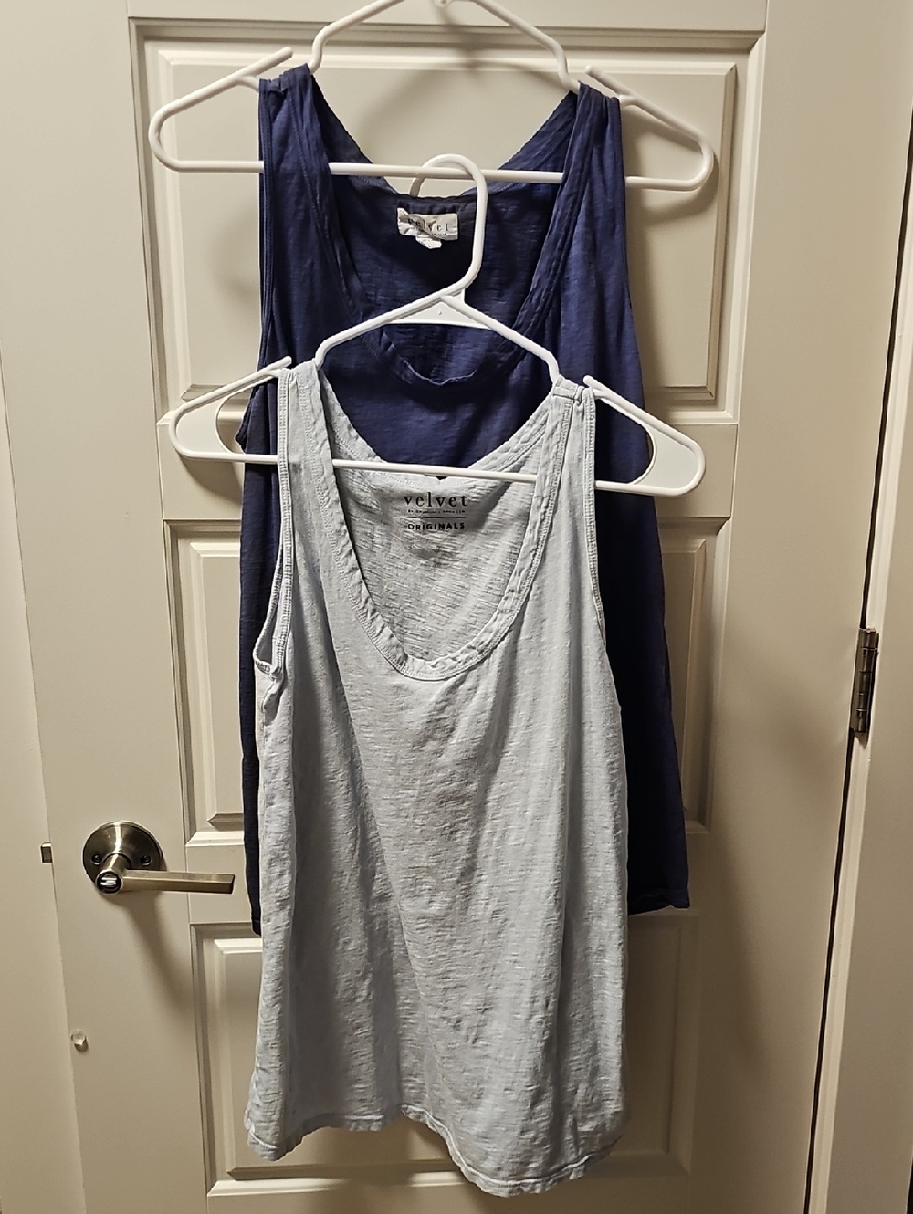 Velvet By Graham & Spencer Joy Tanks Large